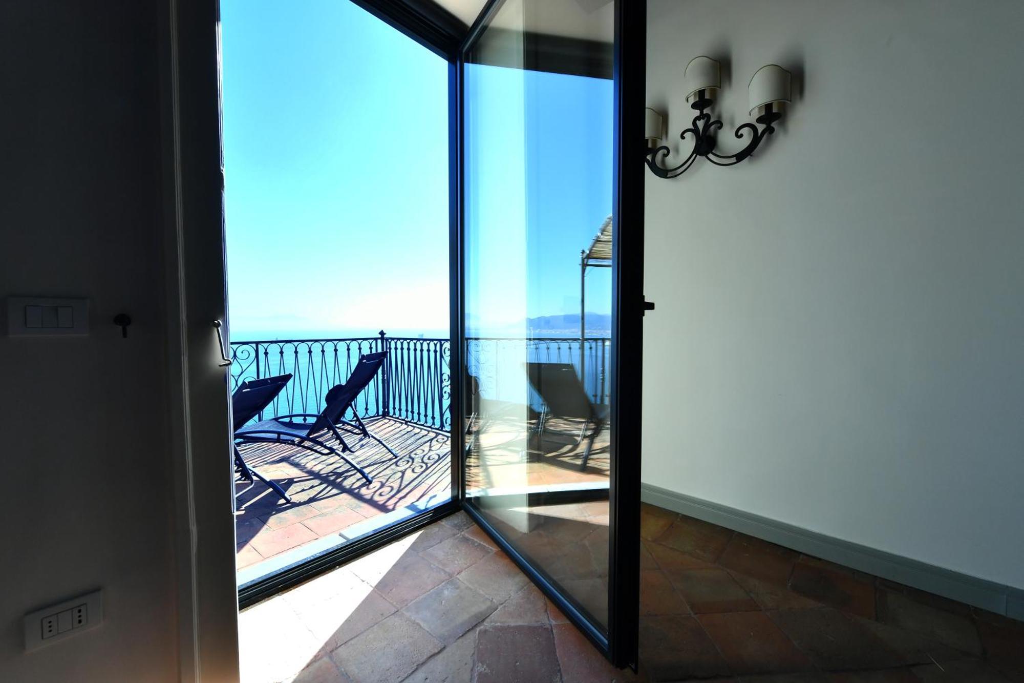In Costa Relais & Luxury Suites Vietri Luaran gambar